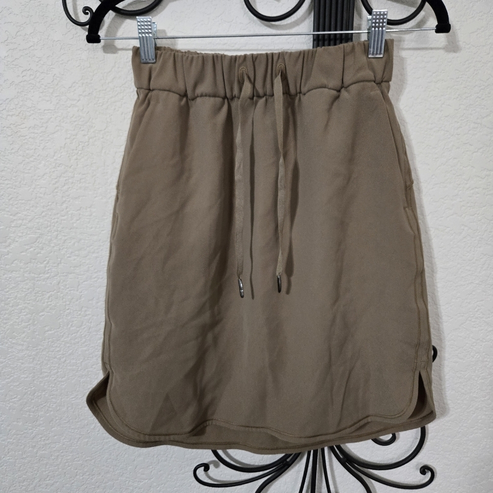 LULULEMON On The Fly Skirt‎ | 4
